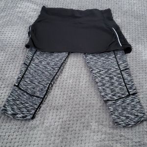 Athleta skirt with capris